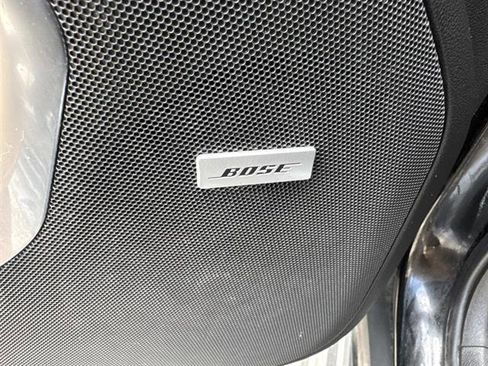 Used 2021 Chevrolet Suburban RST w/ Luxury Package image 16