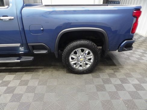 Used 2024 Chevrolet Silverado 2500 High Country image 44