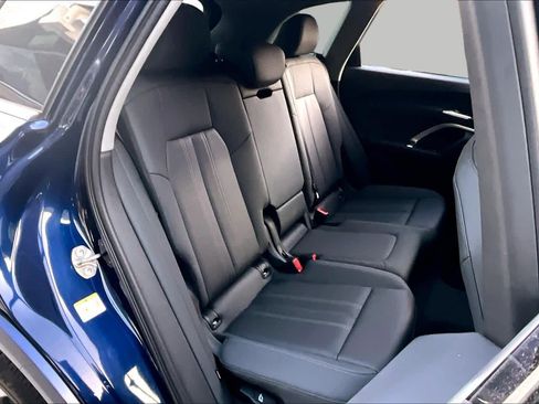 Used 2025 Audi Q5 Premium w/ Convenience Package AWD/4WD image 19