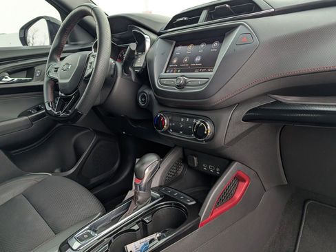 Used 2023 Chevrolet TrailBlazer RS image 26