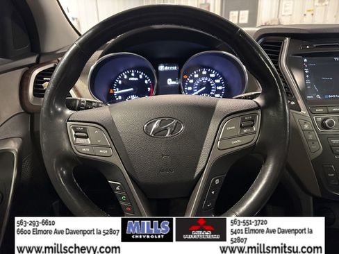 Used 2017 Hyundai Santa Fe SE image 28
