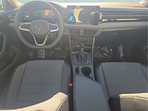 New 2026 Volkswagen Jetta SE image 12