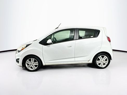 Used 2015 Chevrolet Spark LT FWD image 4