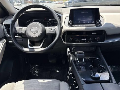Used 2022 Nissan Rogue SV AWD/4WD image 8
