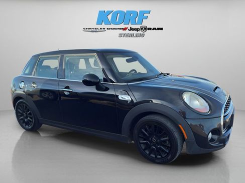 Used 2015 MINI Cooper S image 4