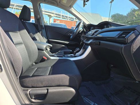 Used 2015 Honda Accord Sport image 9