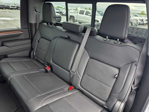 Certified 2025 GMC Sierra 2500 Denali w/ Denali Reserve Package AWD/4WD image 17