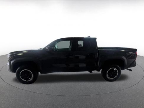 Used 2024 Toyota Tacoma TRD Off-Road AWD/4WD image 7
