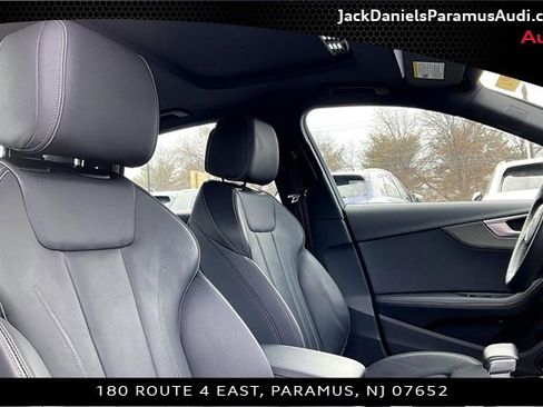 Used 2022 Audi A4 2.0T Premium Plus w/ Premium Plus Package image 7