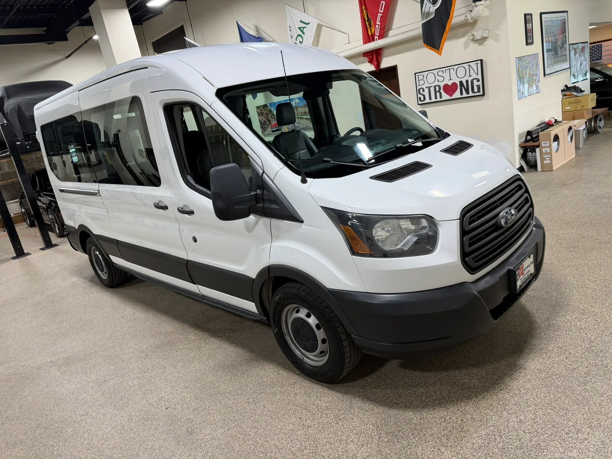 Used 2015 Ford Transit 350 XL RWD image 14