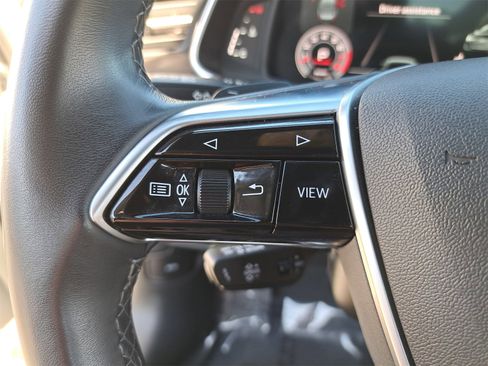 Used 2023 Audi A6 Premium Plus image 16