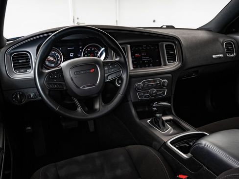 Used 2023 Dodge Charger GT RWD image 4