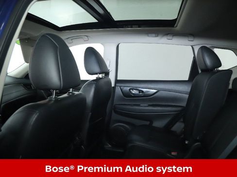 Used 2018 Nissan Rogue SL w/ Premium Package AWD/4WD image 16