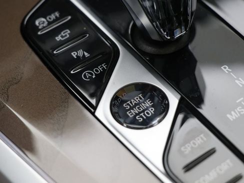 Used 2022 BMW X5 M50i w/ Executive Package image 29