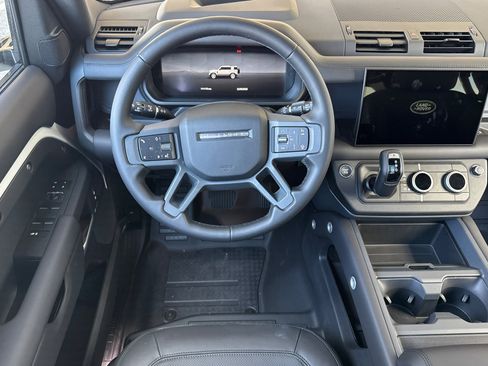 New 2025 Land Rover Defender 110 X-Dynamic SE image 13