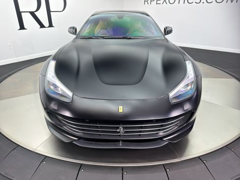 Used 2018 Ferrari GTC4Lusso T RWD image 12