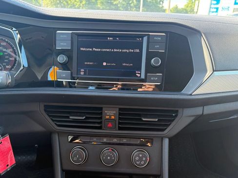 Used 2019 Volkswagen Jetta FWD image 8