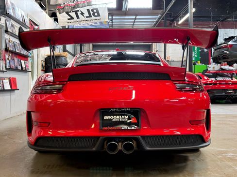 Used 2019 Porsche 911 GT3 RS RWD image 8