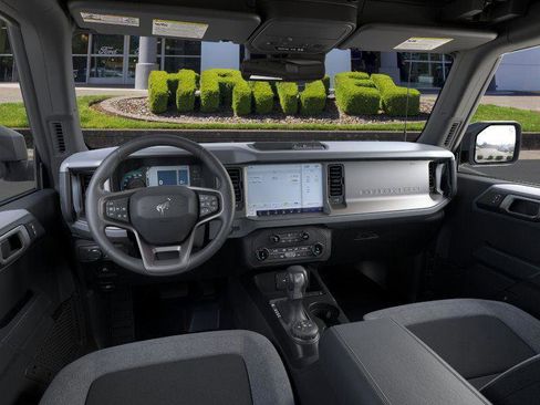 Used 2025 Ford Bronco Big Bend image 9