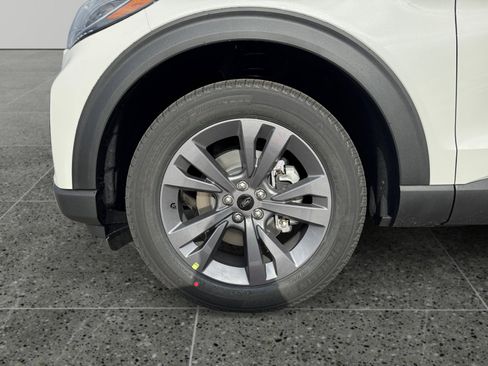 New 2026 Ford Explorer Active w/ Active Comfort Package image 9
