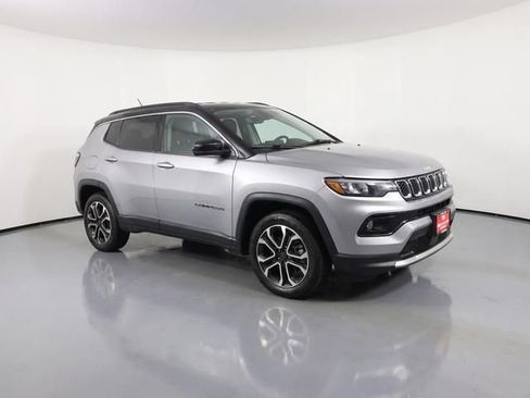 Used 2024 Jeep Compass Limited AWD/4WD image 12
