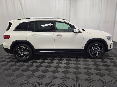 New 2026 Mercedes-Benz GLB 250 4MATIC image 7