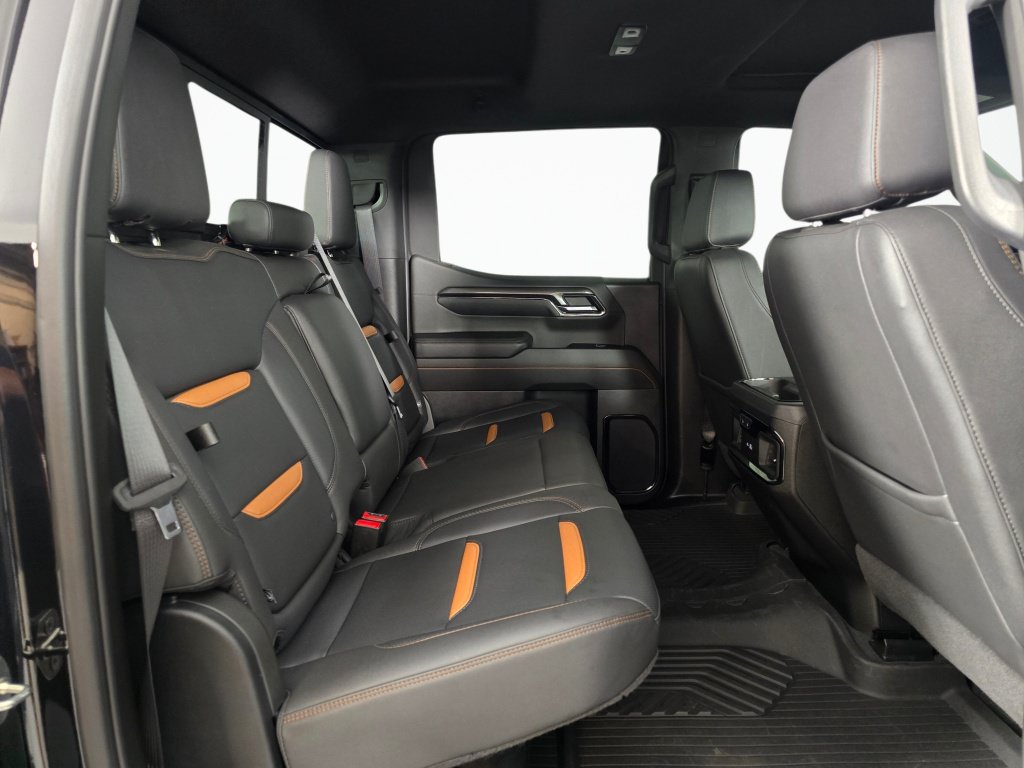 Used 2024 GMC Sierra 1500 AT4 w/ Technology Package AWD/4WD image 24