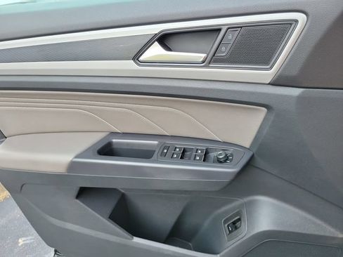 Certified 2021 Volkswagen Atlas SE w/ Panoramic Sunroof Package FWD image 21