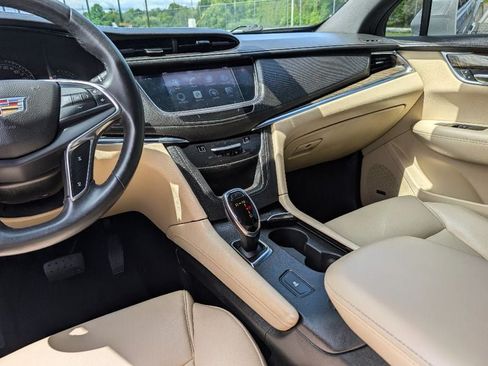 Used 2017 Cadillac XT5 FWD image 23