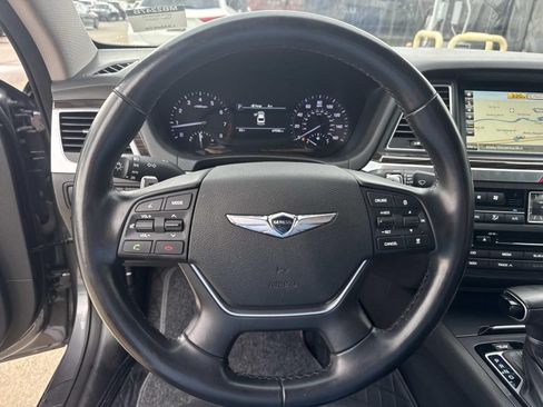 Used 2018 Genesis G80 3.8 RWD image 22