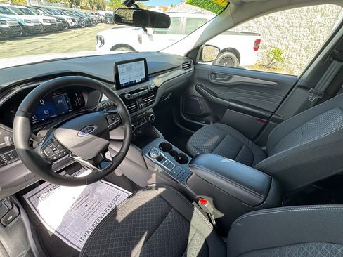 Used 2024 Ford Escape Active image 14