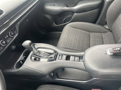 Used 2023 Honda HR-V LX image 24