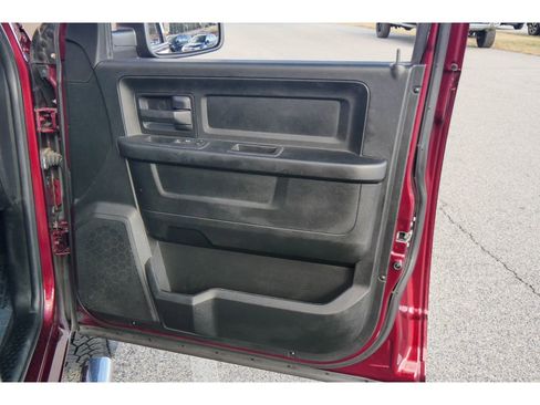 Used 2018 RAM 1500 Express w/ Express Value Package image 15