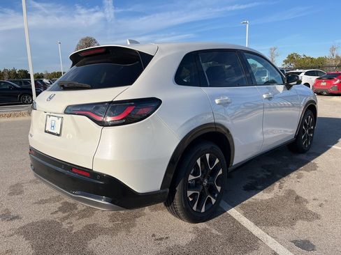 Certified 2026 Honda HR-V EX-L image 4