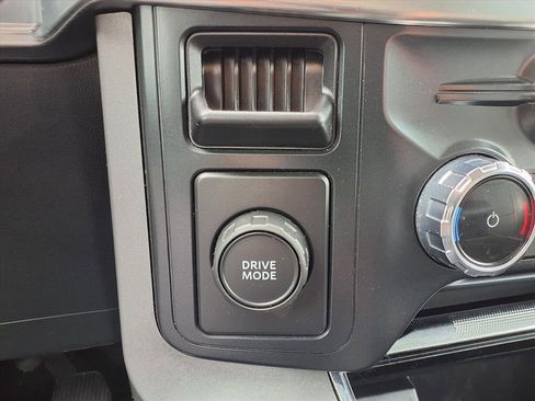 Used 2022 Ford F150 Lariat image 14