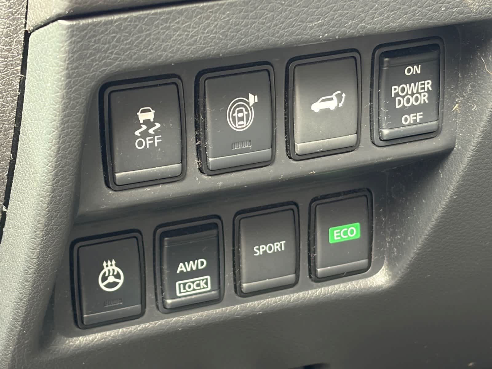 Used 2017 Nissan Rogue SV AWD/4WD image 9