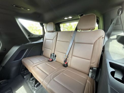 Used 2022 Chevrolet Tahoe High Country AWD/4WD image 27