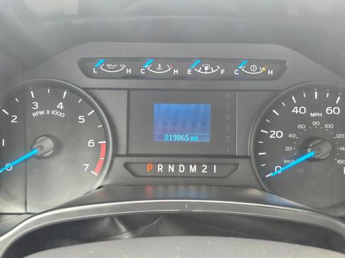 Used 2017 Ford F250 XL w/ Power Equipment Group AWD/4WD image 8
