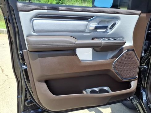 New 2026 RAM 1500 Laramie AWD/4WD image 19