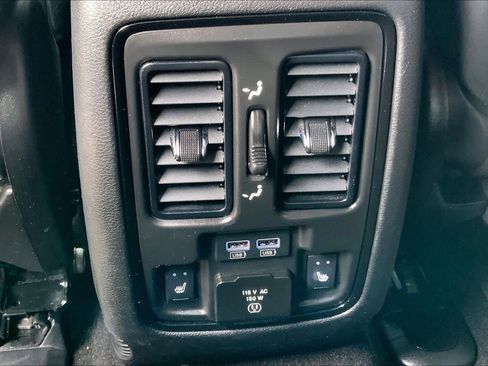 Used 2022 Dodge Durango R/T w/ Blacktop Package AWD/4WD image 36