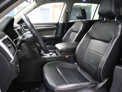 Used 2022 Volkswagen Atlas SEL R-Line AWD/4WD image 13