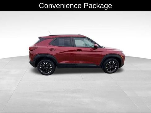 Certified 2021 Chevrolet TrailBlazer LT w/ Convenience Package FWD image 6