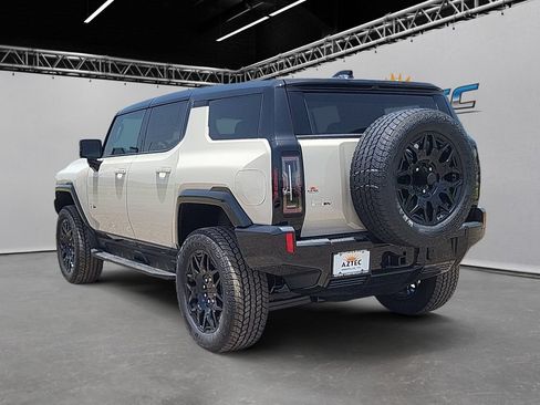 New 2026 GMC Hummer EV SUV AWD/4WD image 7