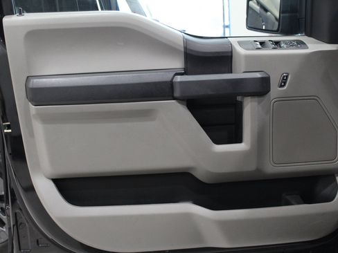 Used 2018 Ford F150 XL w/ Equipment Group 101A Mid image 10