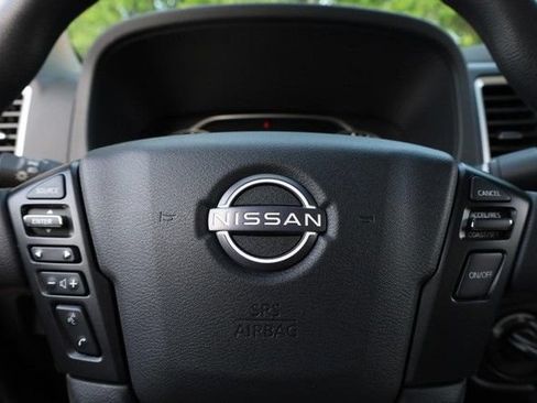 Certified 2022 Nissan Frontier SV AWD/4WD image 8