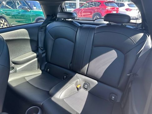 Used 2020 MINI Cooper 2-Door Hardtop FWD image 13