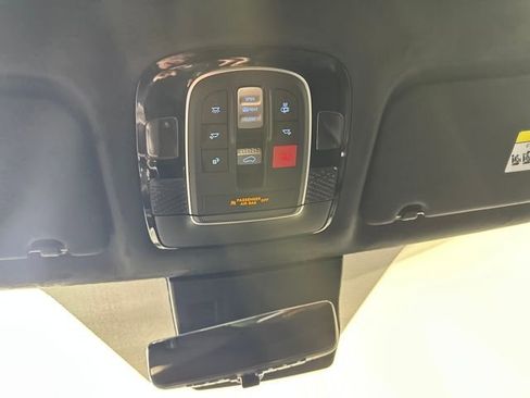 Used 2025 Hyundai Palisade Calligraphy image 24