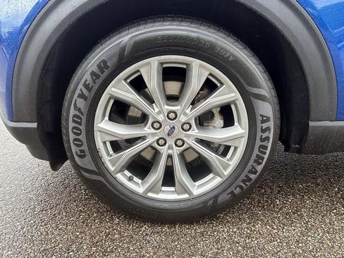 Used 2020 Ford Explorer XLT w/ Equipment Group 202A RWD image 9