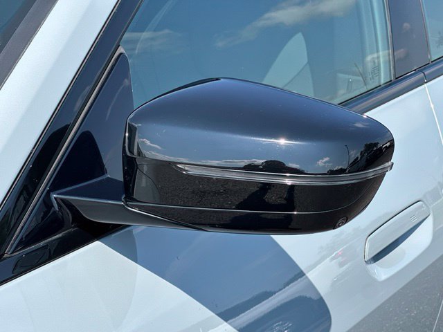 Used 2023 BMW i4 eDrive40 w/ M Sport Package RWD image 10