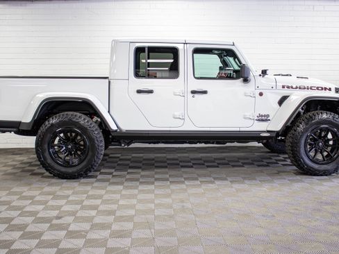 Used 2026 Jeep Gladiator Rubicon image 2